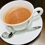 ジャンポール エヴァン - セットのチョコレートドリンク。