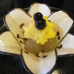 馳走なかむら - ブルーベリー、パッションフルーツのシャーベット、白桃のコンポート、ピオーネ