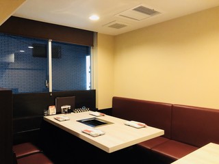 Ushiwaka - 半個室風席になっております。