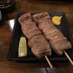 豚小家 - レバー焼き 塩 ¥80 
      お一人様2本迄発注可
      
      大振りで食べ応えあり