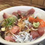 ふたみ - 海のまかない丼(税込600円)(2018.10.現在)