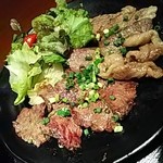 Kurogewagyu utabehoudai miyamotobokujou - カルビとハラミ定食（肉1.5倍）