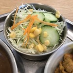 カレーの店 ガン爺 - 生野菜サラダ