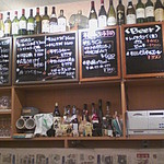 WINE & SAKE キノシタ - メニューは黒板に。