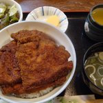 グリルやまだ - （大）かつ丼 \1,080