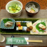 【夕食】食前酒、先付け、冷菜