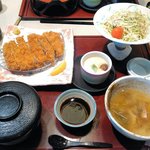 わきみず亭 - 「国産豚ロースカツ御膳」全景