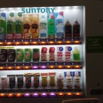 らーめん森や。 - 2018年10月　店の前の販売機の飲み物は持ち込み可能