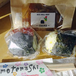 CHAMA - 田舎鶏塩唐揚げ5コ390円
おにぎり茨城（納豆×たくあん）180円