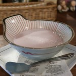 灯 - 黒ごま豆乳豆腐