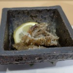 よし春 - あこうの皮の素揚げ