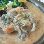 ガスト  - ガスト　若鶏のﾎﾟﾙﾁｰﾆｿｰｽランチ.jpg