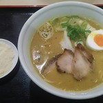 イップウドウ ラーメンエクスプレス - 博多 鶏チーズカレーラーメン