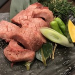 炭焼肉 石田屋。 - 