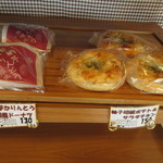 藪原宿にぎわい広場 笑ん館 - パン