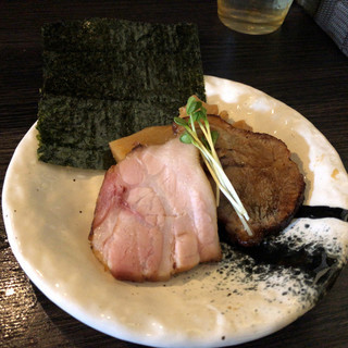 麺処 ほん田 niji_0