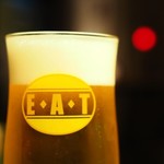 E・A・T GRILL&BAR - ビールの美しい〜！