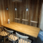 Katou - 奥の製麺室が テーブル席に変更です。 団体さんも楽しめますね。