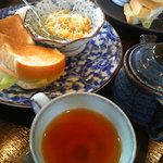 珈琲家 心 - 心モーニング　ハムサンドと玉子サラダ