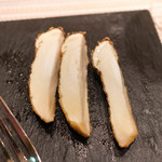 SUGALABO - ４つに切って頂く