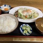 沼館食堂 - 野菜炒め定食 600円