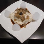 ラ プランシュ - 白いオムライス　トリュフ風味