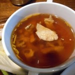 ラ プランシュ - 欲張り肉プレートのスープ