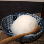 鳥栄 - 見事な大根おろし