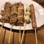 参九郎 - ホルモン、豚精肉、鶏精肉、うずら、ソーセージ