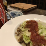 風彈 - タコライス。奥のおこりんぼは辛いもの