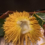 つる幸 - 魚の白身にそうめんを挿して揚げたくりのいが