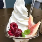 ハッピーベリー - 【いちじくパフェ…600円税別】★2018/9