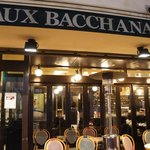 AUX BACCHANALES - お洒落な雰囲気の外観♪銀座駅から歩いて5分ほどのところにあります。