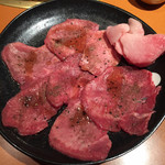 万両 - 塩タン焼き