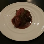 ベルアン - 牛ハラミ肉のステーキ赤ワインソース