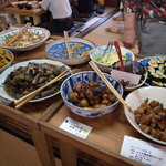 農家レストラン西野 - バイキング形式でお好きな料理を取り皿へ。