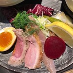 つけ麺一燈 - カモーンとペキーン～鴨白湯つけ麺と北京ダック添え～