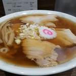 佐野ラーメン しばちゃん - 醤油色が若干濃い