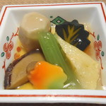 Resutoran Ichou - 煮物