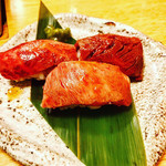 焼肉たまき - 炙り寿司盛り合わせ
      