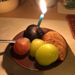 うを徳 - フルーツ：　唐津ビオレソリエスに蝋燭