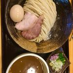 つけ蕎麦 中華蕎麦 尚念‏ - つけ麺大盛り 煮卵トッピング