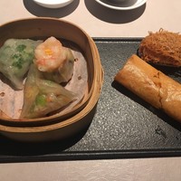 中国飯店 富麗華 - 香港揚げ、蒸し点心五種