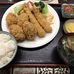 居酒屋 高匠 - エビ、カキフライ定食