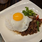 Q：U - 【2018/10】ランチ(ガパオセット)