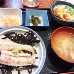 すしまる屋 - 日替り　鰻の白焼き丼