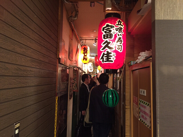 おまかせ5貫握りのウラ皿と なんば皿でサクッとハシゴ By テオテオ 富久佳 ふくよし 難波 南海 寿司 食べログ