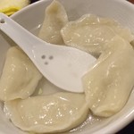 水餃子　450円（税別）