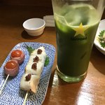 鳥こう - 抹茶割り。ささみとトマトベーコン