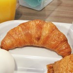 京王プレッソイン大手町 - 朝食のパン。